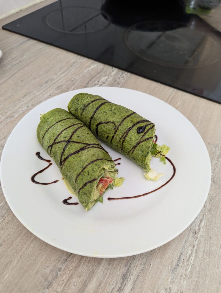 Low-Carb Genuss: Keto Spinat-Ei-Rolle – Perfekt für jede Gelegenheit